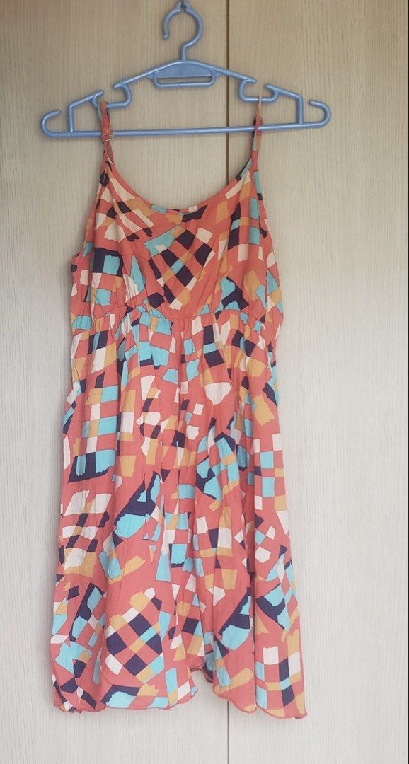 bundle dress (Category: Dresses) located in Paranaque City. Submitted by ollaboutmycloset (Listing ID 1468359286, Image 3). Description: take all 10 pcs mix dress from balikbayan box.