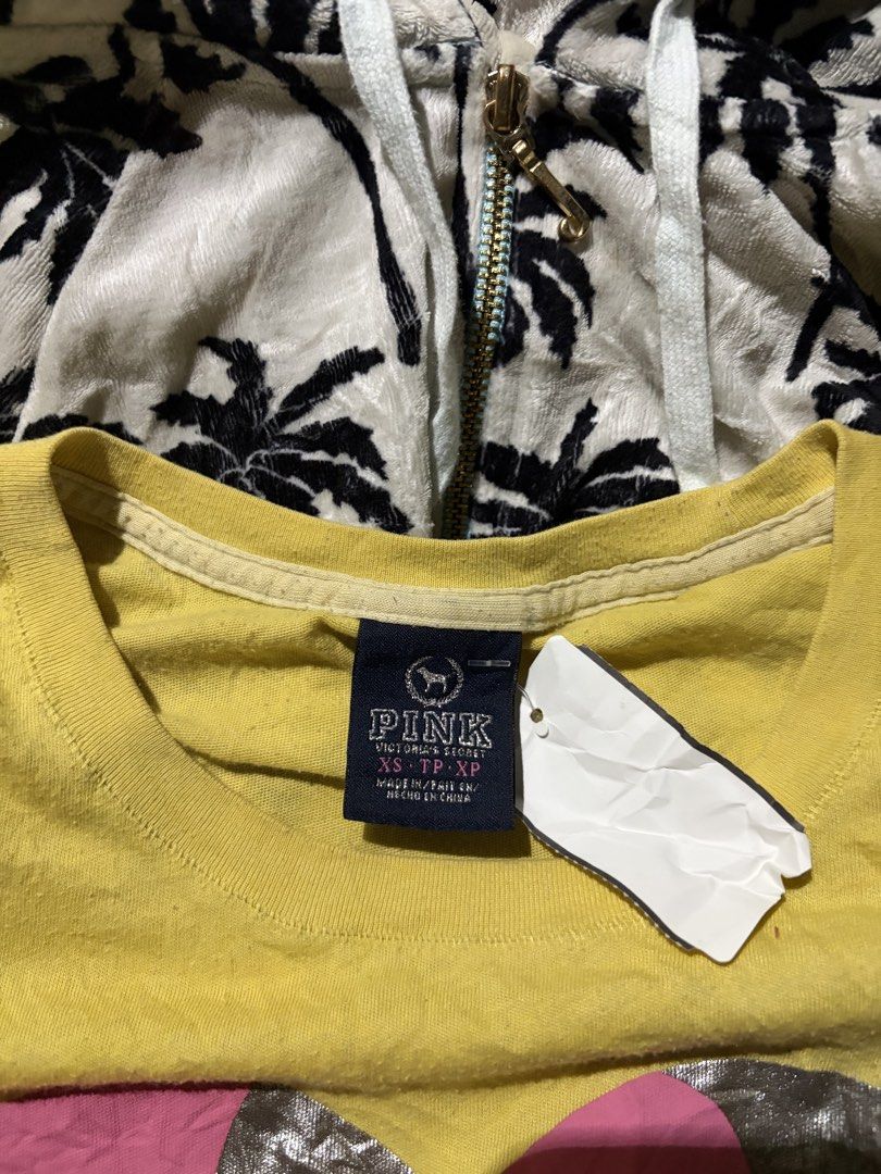 bundle hoodies top (Category: Others Tops) located in Santa Rosa. Submitted by jeremydeas56388 (Listing ID 1468457150, Image 2). Description: bundle juicy 2pcs small & large bebe size medium pink size xs hollister hoodie size xs aeropostale size small.