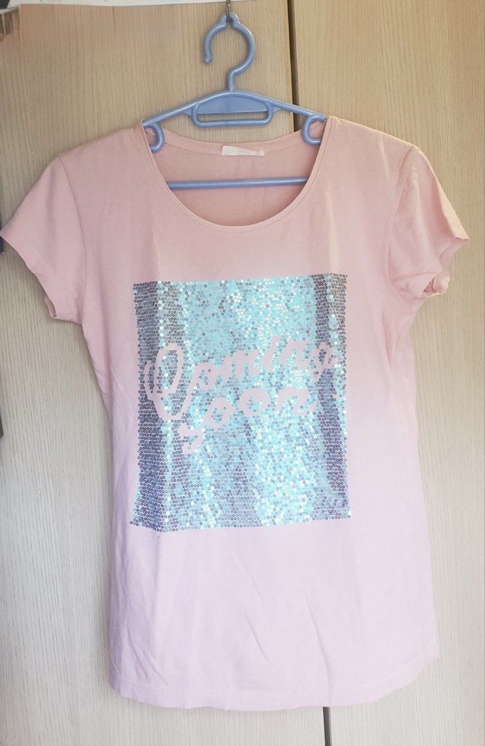 bundle tops (Category: Blouses) located in Paranaque City. Submitted by ollaboutmycloset (Listing ID 1468359755, Image 2). Description: take all 7pcs slightly used some of it from balikbayan box.