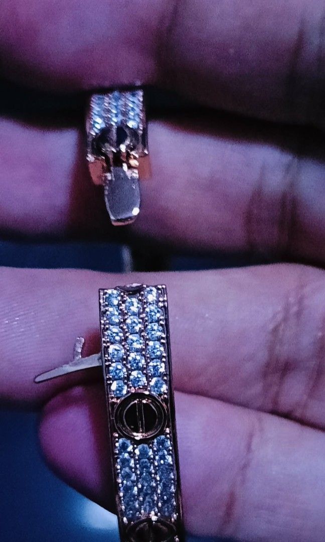 c a R t I e r (Category: Bracelets) located in Caloocan City. Submitted by luxx_forless (Listing ID 1468303695, Image 3). Description: onhand.... size17 from Dubai...non tarnish.. full original cubic zirconia in solid rosegold original high copy as is Unisex.