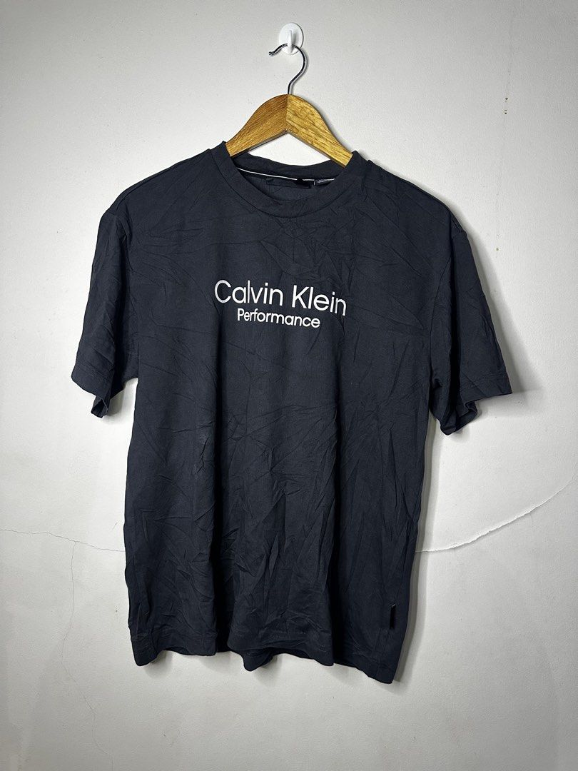 CALVIN KLEIN (Category: Tshirts & Polo Shirts ) located in Molave. Submitted by thriftmate13 (Listing ID 1468443069, Image 1). Description: .