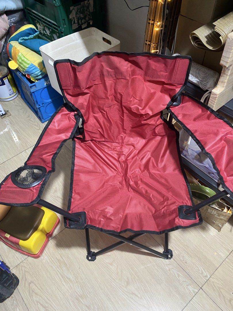 Camping chairs red and black (Category: Chairs) located in Santo Tomas. Submitted by yengcarawa67764 (Listing ID 1468407378, Image 1). Description: .