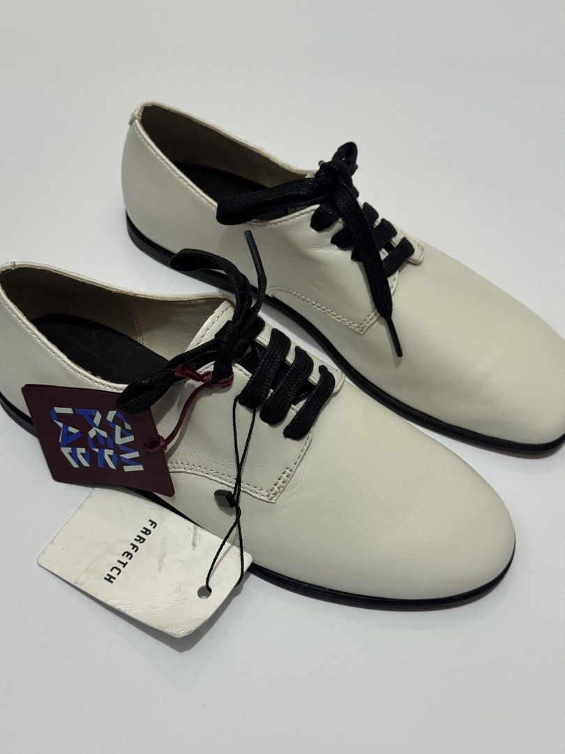 Camperlab (Category: Loafers) located in Quezon City. Submitted by byuklph (Listing ID 1468470994, Image 3). Description: Auth💯size37 Excellent condition No inclusion .