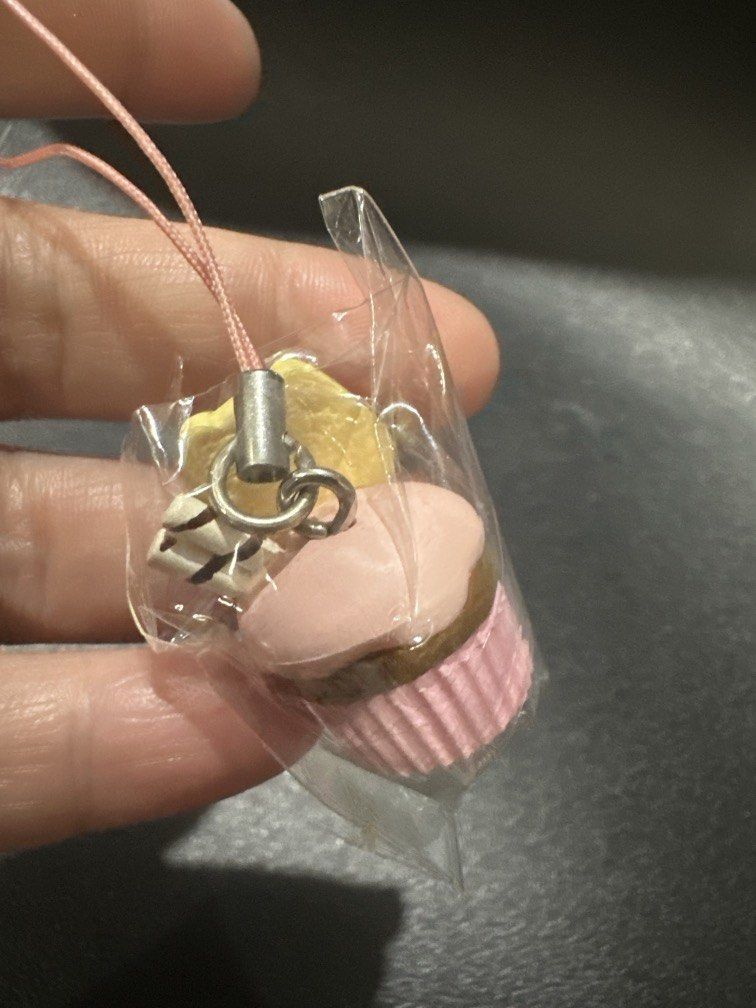 Capybara-san Charm /Bagcharm /Keycharm (Category: Everything Else Others) located in Manila. Submitted by krystalchewey_ (Listing ID 1468287253, Image 2). Description: Bnew Actual Photo Posted 180php Capybara-san (White-san) Cupcake Strap from Bandai’s Suteki na Okashi Strap gashapon collection released around January 2010..