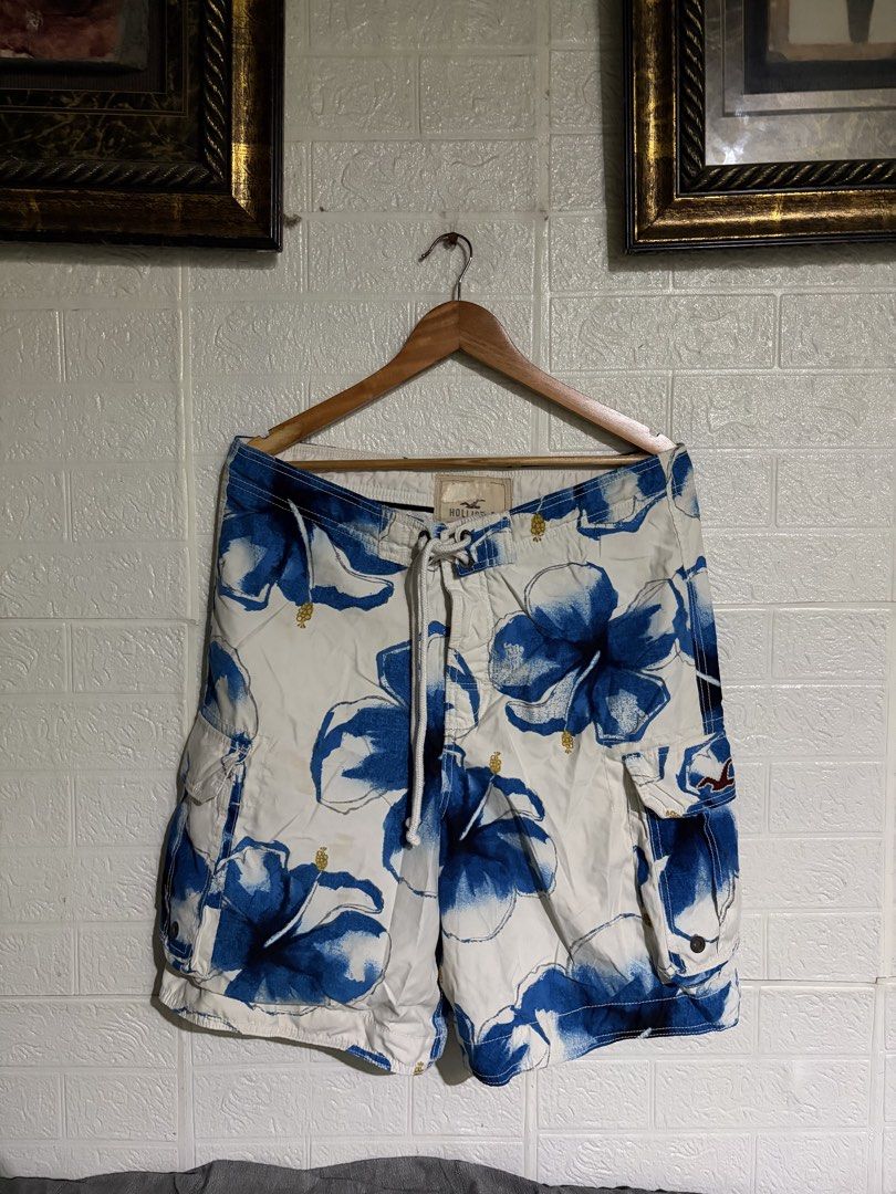 bundle cargo shorts (Category: Shorts) located in Santa Rosa. Submitted by jeremydeas56388 (Listing ID 1468456302, Image 3). Description: bundle ₱1500 3pcs aeropostale size 32 hollister size 32 hollister boardshort size medium 32.