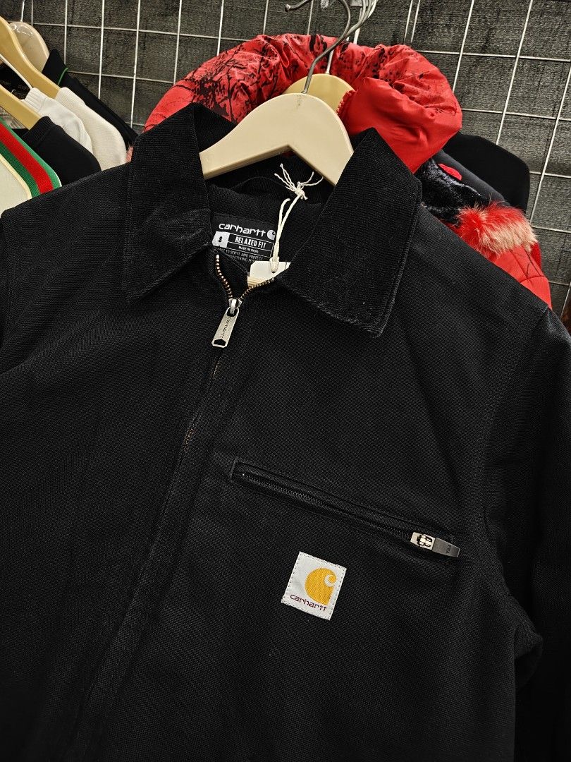 Carhartt Detroit Jacket (Category: Coats, Jackets and Outerwear) located in Bacolod City. Submitted by yobibstuffs (Listing ID 1468322843, Image 2). Description: CARHARTT DETROIT JACKET SIZE: SMALL DIMENSIONS WIDTH: 21 LENGTH FRONT: 25 LENGTH BACK: 26 GOOD TO EXCELLENT CONDITION NEED WASH 🧼🫧 PRICE: 8999+SF OUTSIDE BACOLOD CITY 🏙️🌆 PM ME! 📥📥📥.