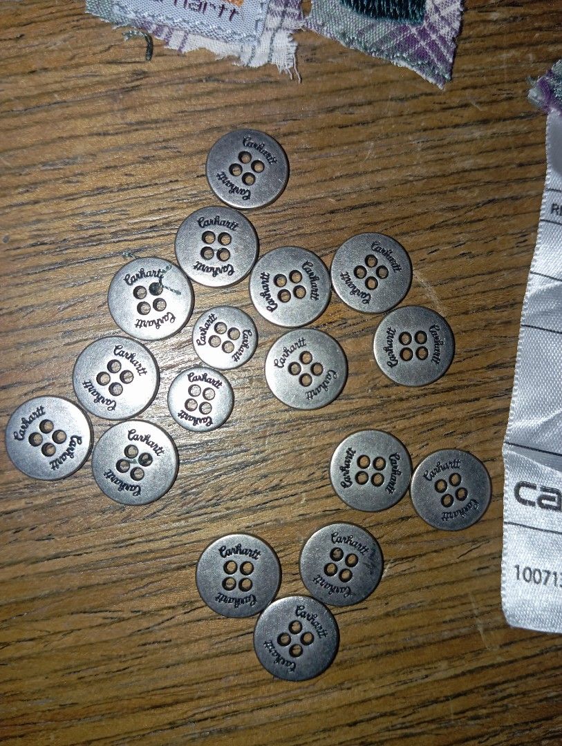 Carhartt patch and metal button (Category: Accessory Holder, Box & Organizers) located in Sibalom. Submitted by jm.thrift07 (Listing ID 1468378653, Image 2). Description: OR BEST OFFER.