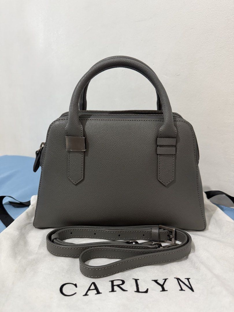 Carlyn Mimosa Bag (Category: Luxury Bags & Wallets) located in Manila. Submitted by meldydsant58389 (Listing ID 1468318703, Image 2). Description: ‼️FOR SALE PRELOVED BAG‼️ CARLYN MIMOSA BAG Condition: Like New (10/10) Note: May crackings sa rubber lining handle pero hindi noticeable. 2017 Orig Price: ₱13,500+ Selling Price: ₱2,000.00 (negotiable) Ganda to promise! OG to!🫶🏻 Kasama own dustbag nya. 💯.