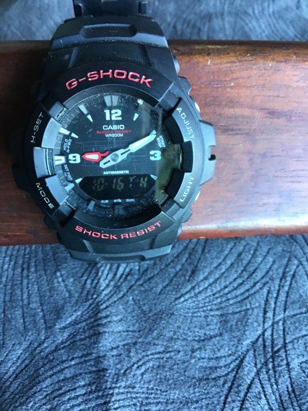 Casio gshock G-100 original (Category: Men's Watches) located in Baguio. Submitted by agozun61 (Listing ID 1468288386, Image 1). Description: Casio Gshock original color black.good condition..