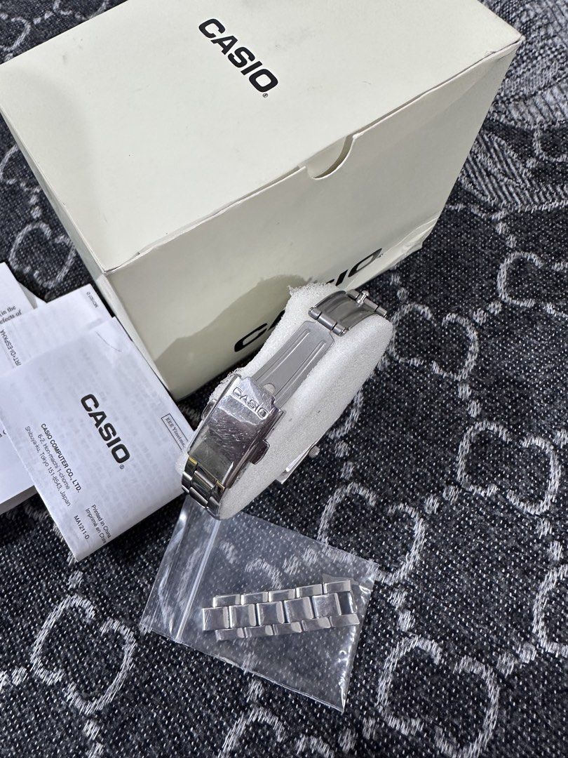 Casio LTP-1234DD-5A Silver Watch (Category: Women's Watches) located in Las Pinas. Submitted by soal09 (Listing ID 1468345877, Image 3). Description: Original!! Casio LTP-1234DD-5A Silver Watch Used but not abused! Bought it for ₱3,600 Selling for ₱2,500 With 1 year warranty! Complete box and papers No issue Loc: Las Piñas City PM SA SURE BUYER!.