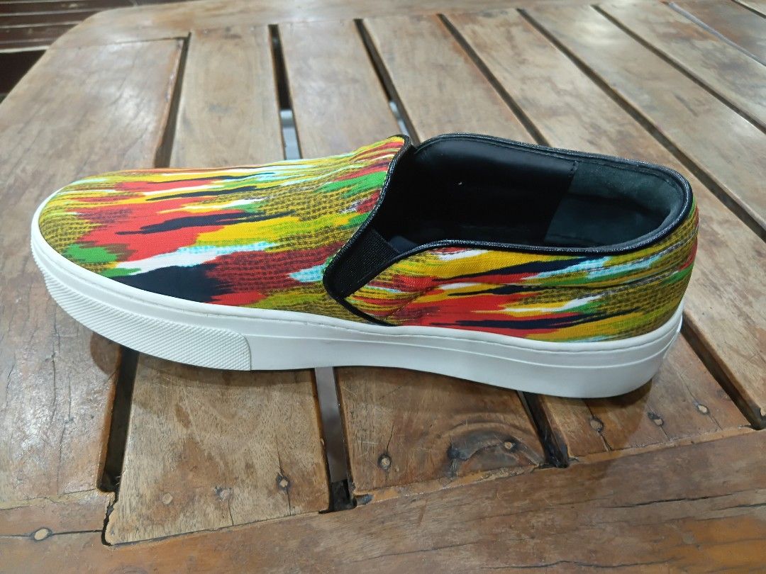 Celine Paris (Category: Sneakers) located in Subic. Submitted by AnythingBrandedby_May (Listing ID 1468368644, Image 2). Description: Celine9.