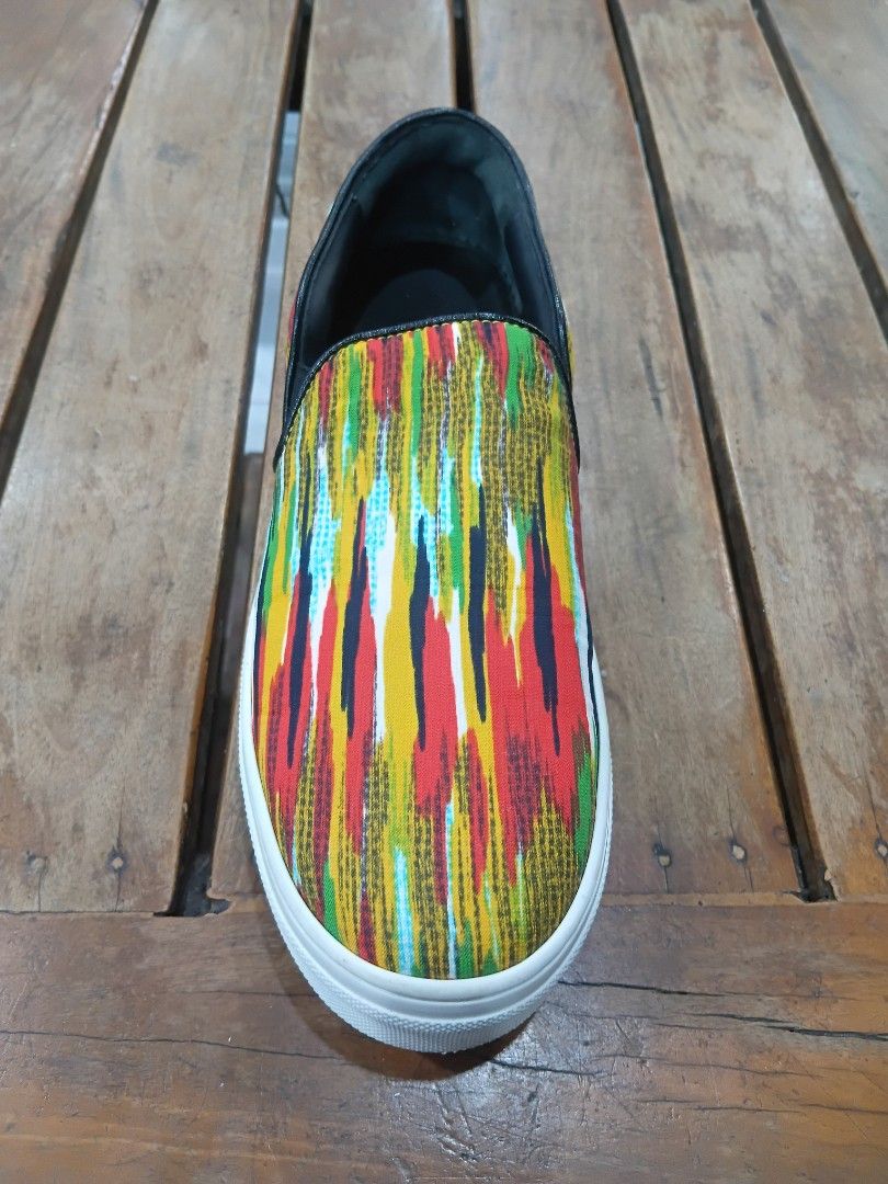 Celine Paris (Category: Sneakers) located in Subic. Submitted by AnythingBrandedby_May (Listing ID 1468368644, Image 3). Description: Celine9.