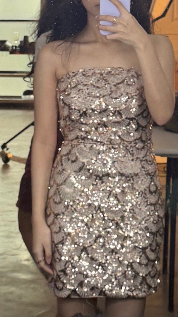 Champagne Sequin Fitted Dress (Category: Dresses) located in Marikina City. Submitted by gyuslover (Listing ID 1468305657, Image 3). Description: -Loc: Marikina City - Color: Champagne super sparkly! - Condition: super new! worn once only for a photoshoot, all sequins intact -Size Small .