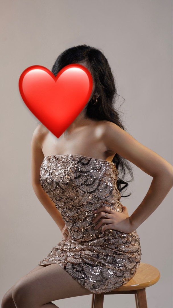 Champagne Sequin Fitted Dress (Category: Dresses) located in Marikina City. Submitted by gyuslover (Listing ID 1468305657, Image 1). Description: -Loc: Marikina City - Color: Champagne super sparkly! - Condition: super new! worn once only for a photoshoot, all sequins intact -Size Small .