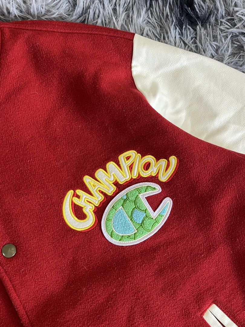 Champion Earth Hoodie (Category: Coats, Jackets and Outerwear) located in Manila. Submitted by cjcuevas_05 (Listing ID 1468407723, Image 2). Description: 📍Tanza Cavite Dimes: 25x27 See photo for details GCASH ONLI, can ship thru JnT/orange check out .