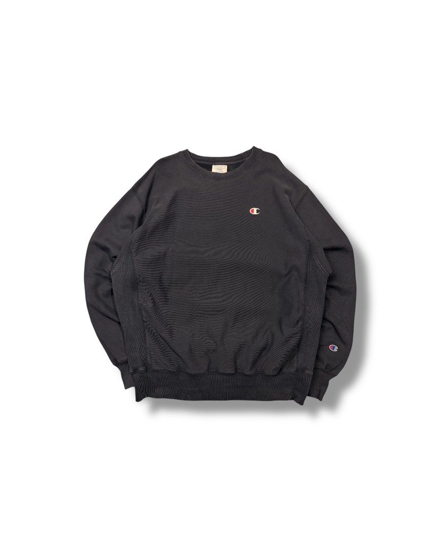 Champion Reverse Weave Crewneck Sweatshirt Black Large (Category: Coats, Jackets and Outerwear) located in Cainta. Submitted by rizalthriftstuff (Listing ID 1468363390, Image 1). Description: Champ Vintage Reverse Weave Navy Blue Dimes Size: L Width: 24 Length: 29 Color Rate: 10 Condition: 9 No Issue Mine - ₱800 - Brand: Champion Reverse Weave - Style: Crewneck sweatshirt - Color: Faded black - Size: Large - Material: Heavyweight cotton fleece - 