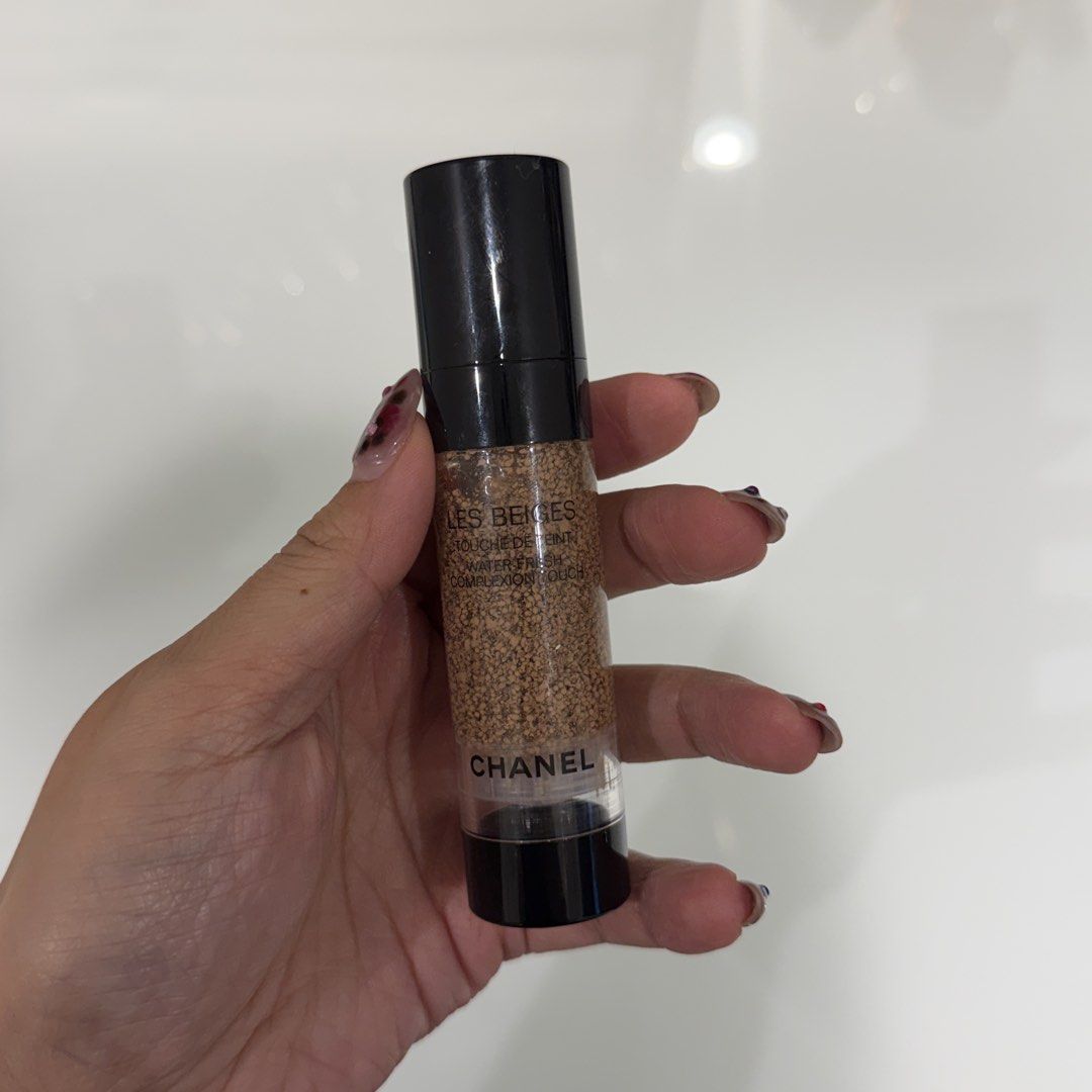 Chanel Les Beiges Water-Fresh Complexion Touch 20ML (Category: Makeup) located in Quezon City. Submitted by prelovedbygirliess (Listing ID 1468353162, Image 1). Description: * Brand: CHANEL * Product: Les Beiges Water-Fresh Complexion Touch * Shade: B30 * Size: 20ml / 0.7 fl. oz. * Condition: Preloved * Actual item shown in photos.