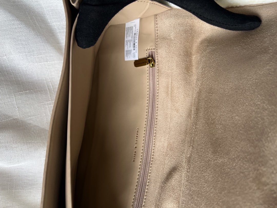 Charles & Keith (Category: Shoulder Bags) located in Las Pinas. Submitted by jpicked (Listing ID 1468336934, Image 2). Description: .