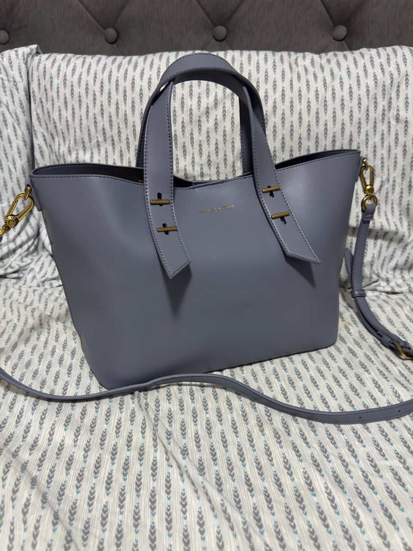 charles & keith 2 way shania bag (Category: Cross-body Bags) located in Manila. Submitted by steal4days (Listing ID 1468399146, Image 1). Description: excellent condition.