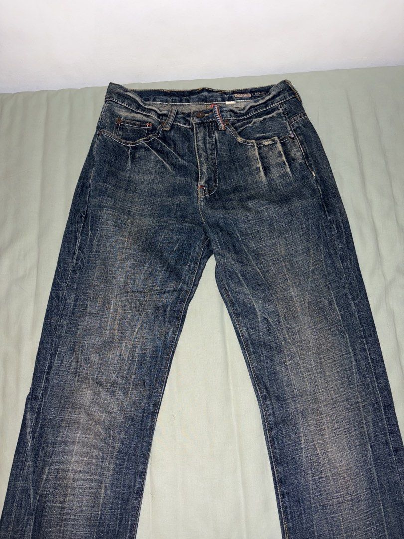 Chevignon Natural Denim Sanforized Jeans Size 29 (Category: Jeans) located in Manila. Submitted by silverjubilee (Listing ID 1468334363, Image 1). Description: - Brand: Chevignon - Size: 29 (tag inside) - Color/Wash: Dark wash denim with vintage faded finish - Material: 100% cotton - Fit: Classic straight cut - Closure: Button fly with branded hardware - Special Details: Red contrast stitching on pockets and waistband, natural sanforized denim li