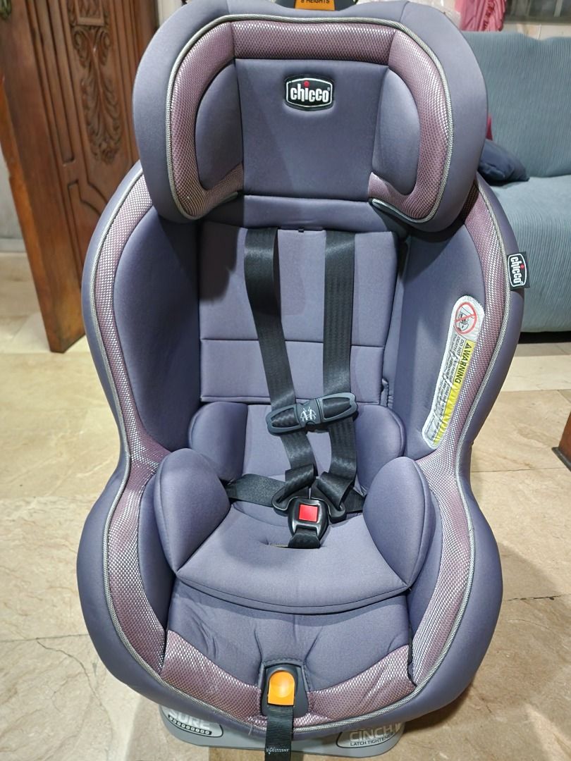 Chicco NextFit Car Seat Grey Purple (Category: Car Seats) located in Quezon City. Submitted by judzrosas28-40284 (Listing ID 1468325352, Image 2). Description: - Authentic Chicco NextFit car seat in stylish grey and purple tones. - bought for 19,000 - Versatile design supports both rear-facing and forward-facing options - ReclineSure leveling system built into the base for easy installation - Adjustable head support with multiple height positions