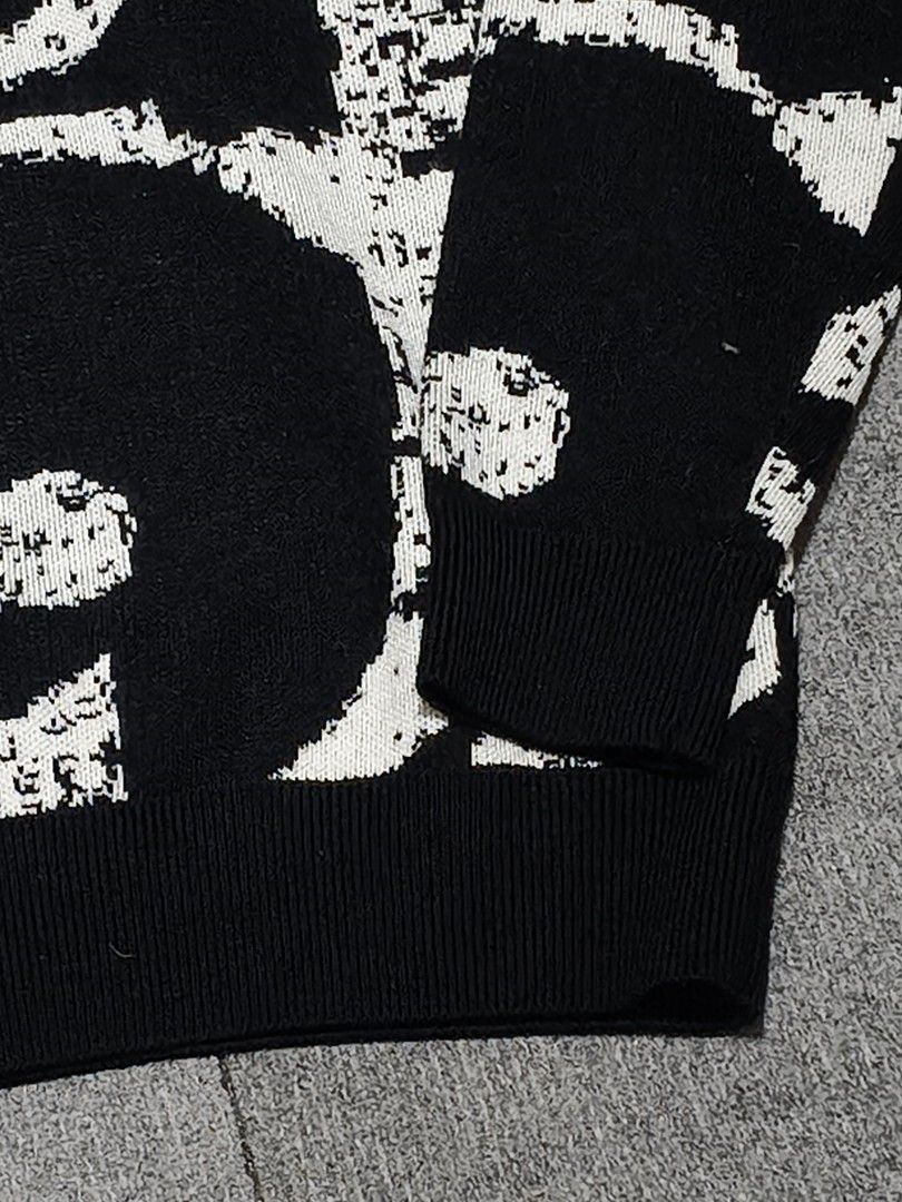 Christian Dior Oblique Knit Sweater (Category: Coats, Jackets and Outerwear) located in La Trinidad. Submitted by beenaged (Listing ID 1468483574, Image 2). Description: - Dior Oblique Knit Sweater - size medium to large - dimensions 22.5 armpit to armpit 27 shoulder to hem - excellent to good as new condition - price 4,880 - Location Baguio City - shipping nationwide .
