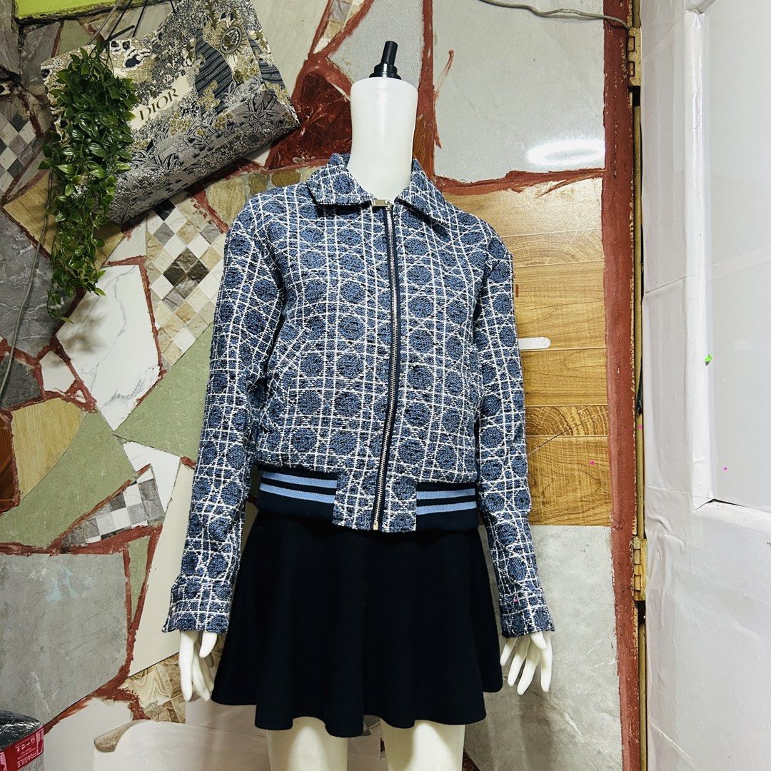 Christian dior tweed jacket (Category: Luxury Apparel) located in Baguio. Submitted by kckc_luxury (Listing ID 1468404935, Image 2). Description: 🌸 TINY PINK SPOTS ARE LENS DAMAGE, NOT CLOTH STAINS ————————— ❗️KINDLY READ BEFORE MAKING AN OFFER❗️ LISTING DETAILS size:M width x length (inches):22x21 condition: EXCELLENT --- MOP: Gcash / BPI MOD: J&T / JRS LOCATION: Baguio City --- NOTE: • Manage your expectations • Photos did not go under any edi