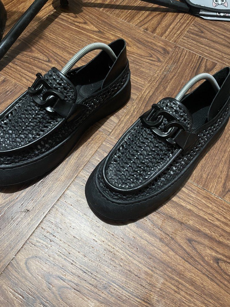 CHUNKY LOAFERS (Category: Casual Shoes) located in Quezon City. Submitted by tindahanniblue (Listing ID 1468393185, Image 2). Description: Size 9.5-10 Negotiable.