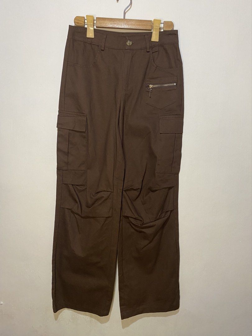 CIDER cargo pants (Category: Other Bottoms) located in General Trias. Submitted by aandrcollections (Listing ID 1468399879, Image 1). Description: XS Waist-29” Length-40.5”.