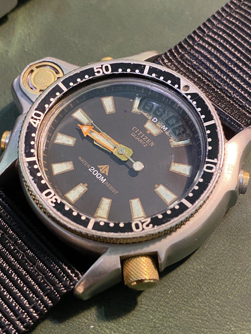 Citizen aqualand first gen (Category: Men's Watches) located in Cebu City. Submitted by unoverse_vntg (Listing ID 1468292458, Image 3). Description: Citizen aqualand First gen C022-088093 Working perfect Digital and analogue All buttons functions All original head Nato strap.