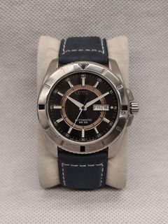 (Category: ) located in . Submitted by timepiece-and-co (Listing ID 1468399394, Image 1). Description: .