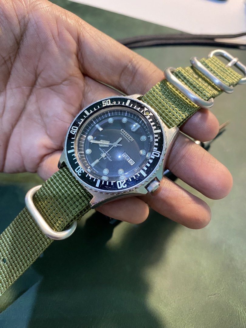 Citizen paddle diver's (Category: Men's Watches) located in Cebu City. Submitted by unoverse_vntg (Listing ID 1468292896, Image 3). Description: Citizen diver's "paddle" 4-822145 GN-4-S Year 1980s Automatic Smooth rotating bezel Working perfect Recently serviced 1 month mechanical warranty .