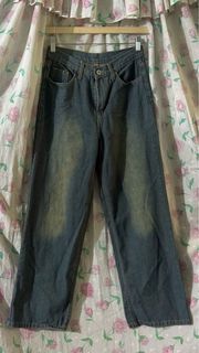 (Category: ) located in . Submitted by bellabells_thrifthings (Listing ID 1468430347, Image 1). Description: .