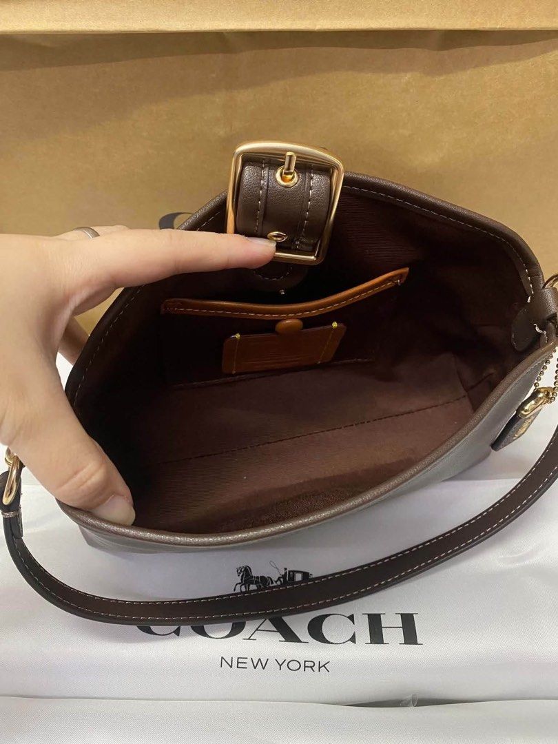 Coach Abbie Shoulder Bag (Category: Shoulder Bags) located in Binan City. Submitted by pinkykeenshop (Listing ID 1468284609, Image 3). Description: .