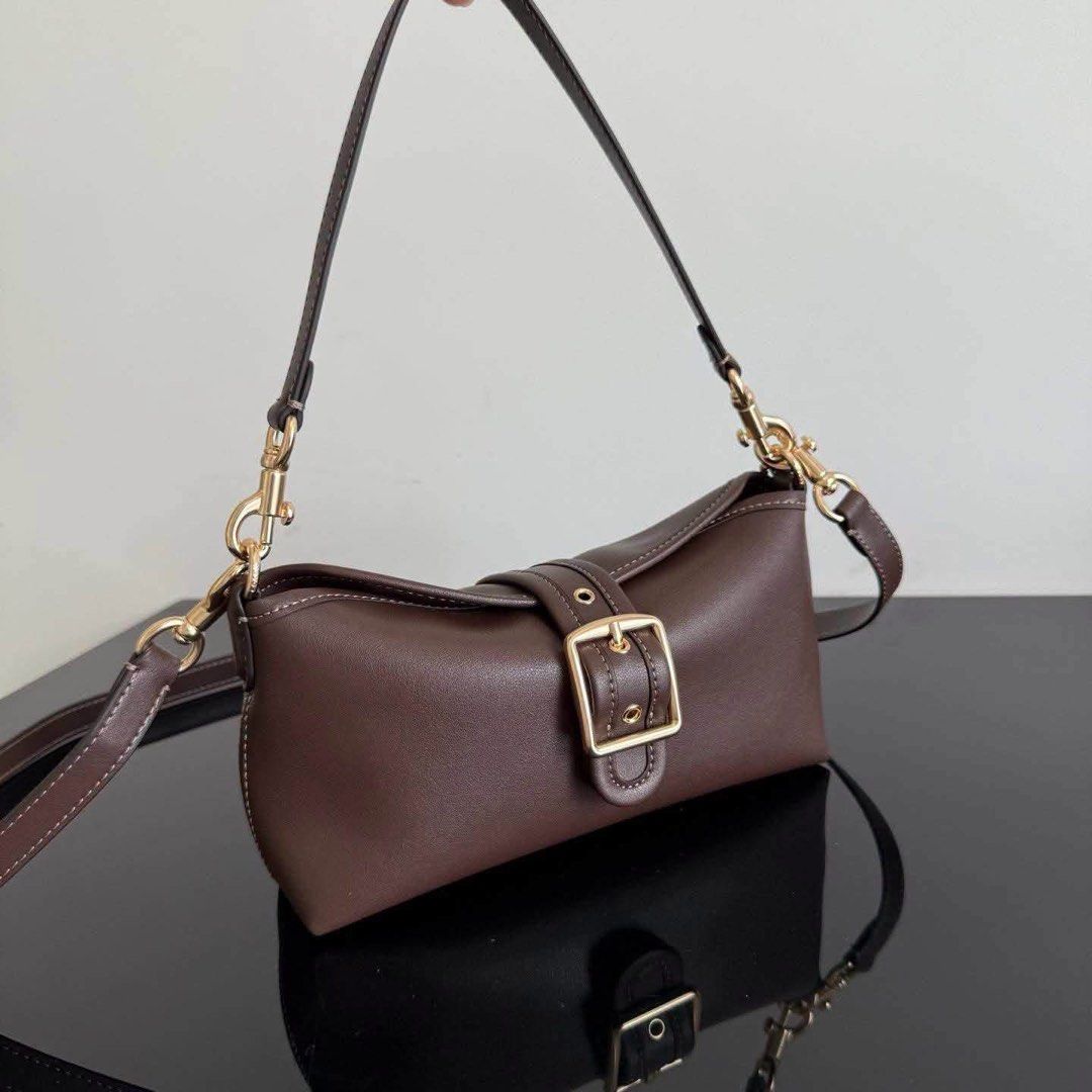 Coach Abbie Shoulder Bag (Category: Shoulder Bags) located in Binan City. Submitted by pinkykeenshop (Listing ID 1468284635, Image 1). Description: .