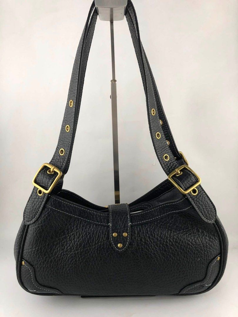 Coach Drifter Shoulder Bag (Category: Shoulder Bags) located in Binan City. Submitted by pinkykeenshop (Listing ID 1468287409, Image 3). Description: .