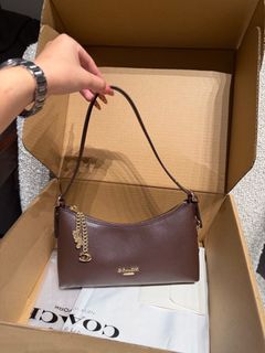 (Category: ) located in . Submitted by btdcbagtrendsdcapul.2 (Listing ID 1468386739, Image 1). Description: .