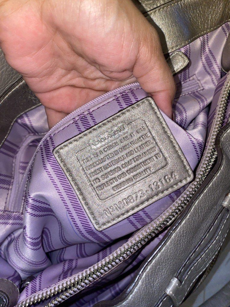 Coach Penelope Shopper Satchel / Shoulder Bag (Category: Shoulder Bags) located in Manila. Submitted by newkkmora98454 (Listing ID 1468311315, Image 3). Description: .