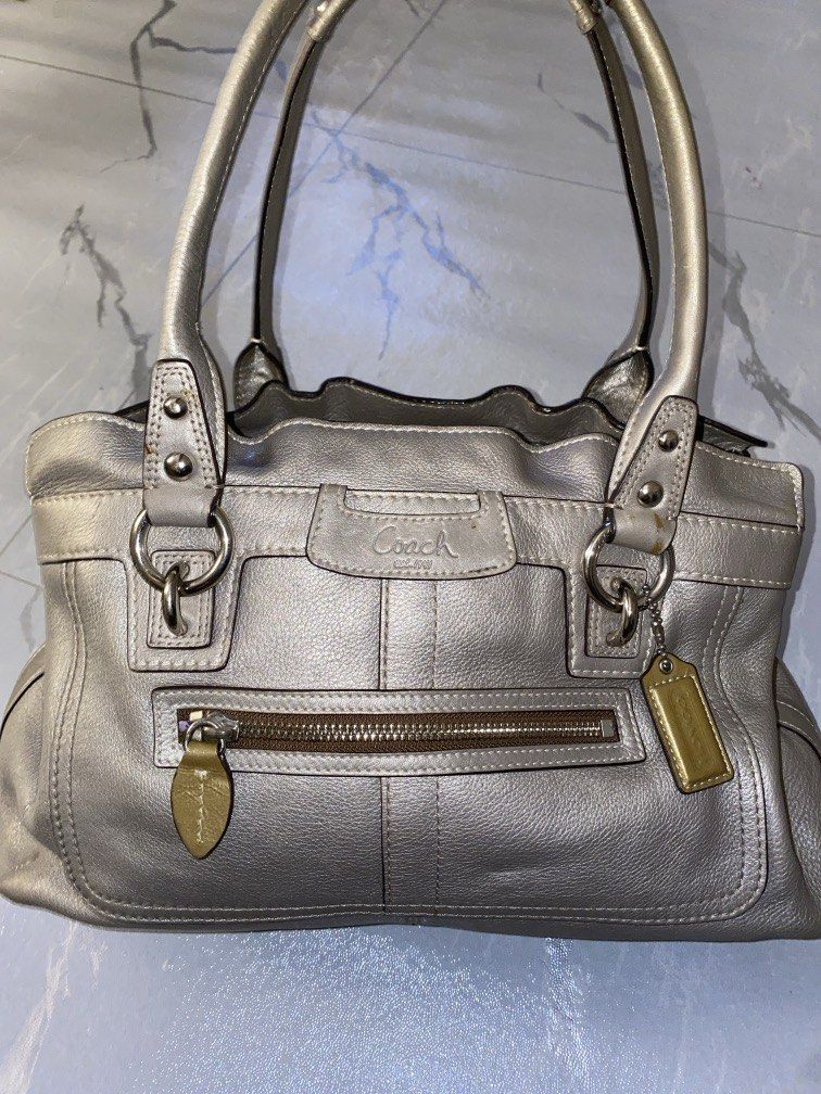 Coach Penelope Shopper Satchel / Shoulder Bag (Category: Shoulder Bags) located in Manila. Submitted by newkkmora98454 (Listing ID 1468311315, Image 1). Description: .