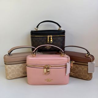 (Category: ) located in . Submitted by btdcbagtrendsdcapul.2 (Listing ID 1468302826, Image 1). Description: .