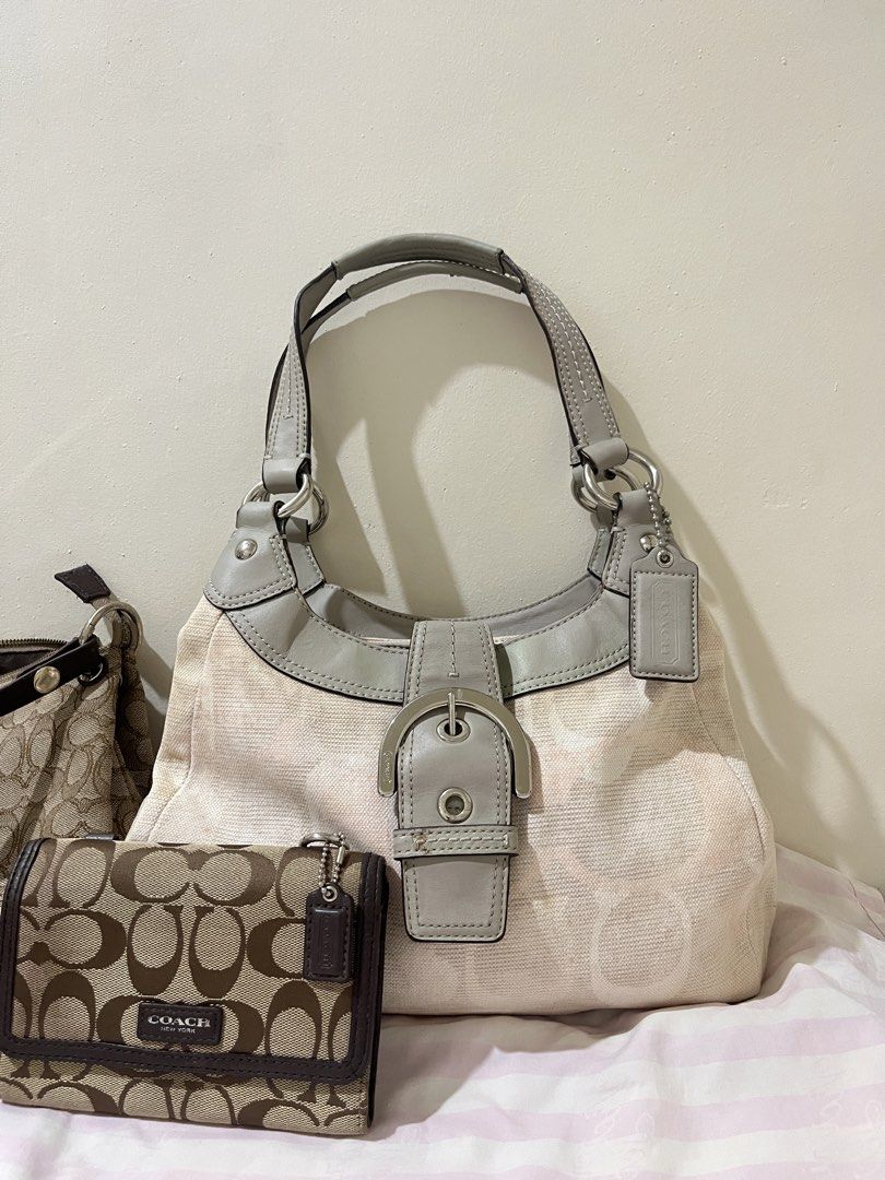 COACH Authentic Soho Lynn Optic Hobo Shoulder Bag (Category: Shoulder Bags) located in General Santos City (Dadiangas). Submitted by mschic309 (Listing ID 1468418906, Image 1). Description: FREE SHIPPING | AUTHENTIC CODED NO COD|PAYMENT FIRST NO OVER HAGGLING|FLAKERS MOD VIA J&T PM FOR MORE DETAILS.