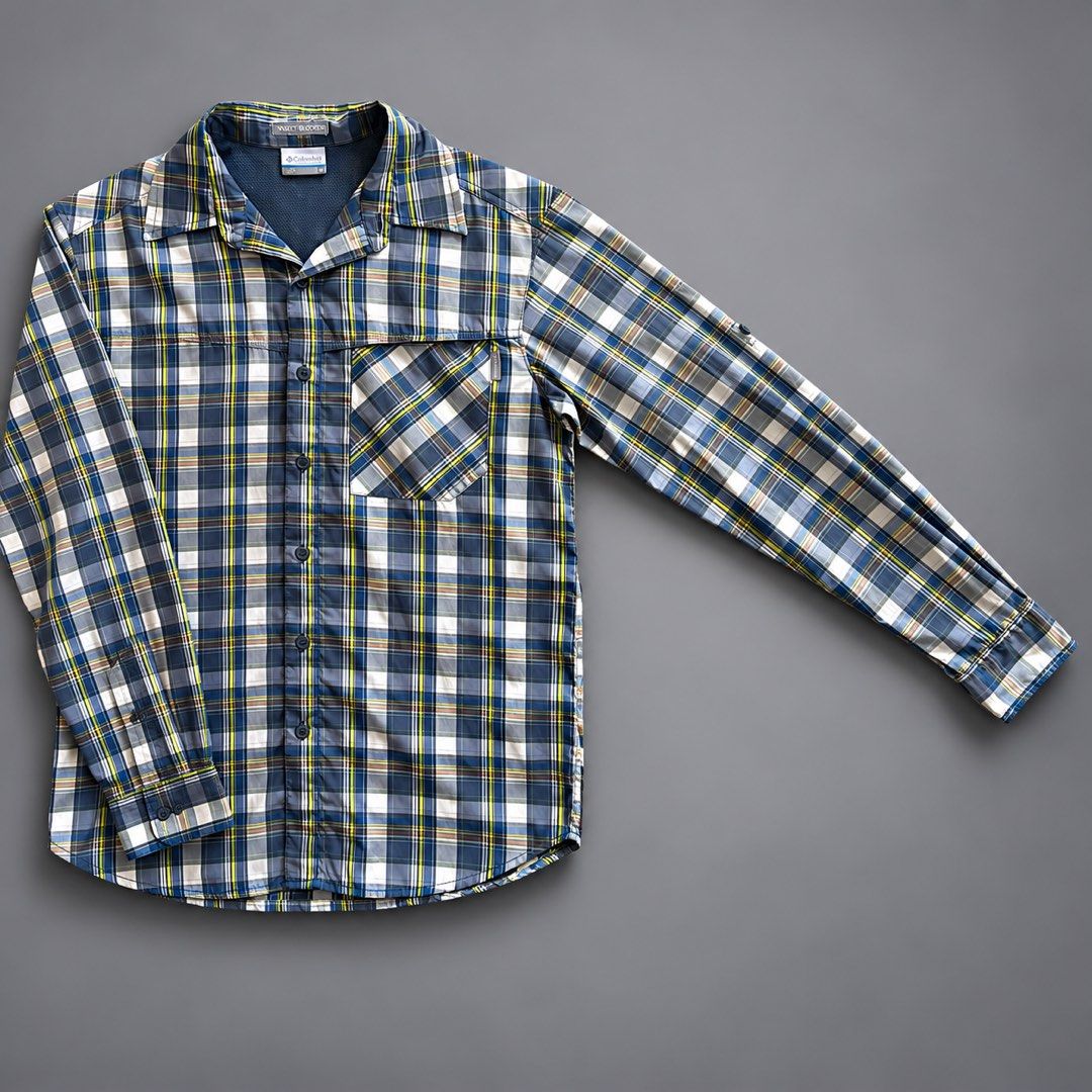 COLUMBIA INSECT BLOCKER LONG-SLEEVE POLO (Category: Tshirts & Polo Shirts ) located in Taguig. Submitted by clarrk95 (Listing ID 1468452013, Image 2). Description: Columbia Insect Blocker Long-Sleeve Polo Size: Small (tag) Length: 29.5inches Width: 20inches Sleeve: 19inches PRICE: ₱400 ONLY! ✅ brandnew condition ✅ add shipping fee ✅ ignoring LP inquiry Shipping: Lalamove | J&T | LBC Location: Taguig📍 Payment: Gcash | Bank | Cash FB: THRFT IG: th