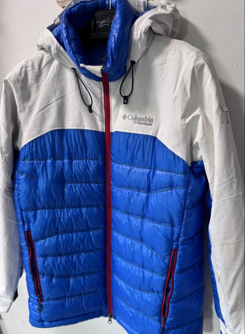 Columbia Titanium TurboDown Jacket (Category: Coats, Jackets and Outerwear) located in La Trinidad. Submitted by toronnie22 (Listing ID 1468347803, Image 2). Description: Columbia titanium puffer jacket (turbo down) In very good condition NO ISSUE NO ISSUE SIZE ON TAG: Medium men’s COLOR : blue white COLOR RATE :10/10 DIMENSIONS IN INCHES : w21 L27 2800 plus shipping fee Baguio location Open for video call for legitimacy purposes Ship via j&t - A