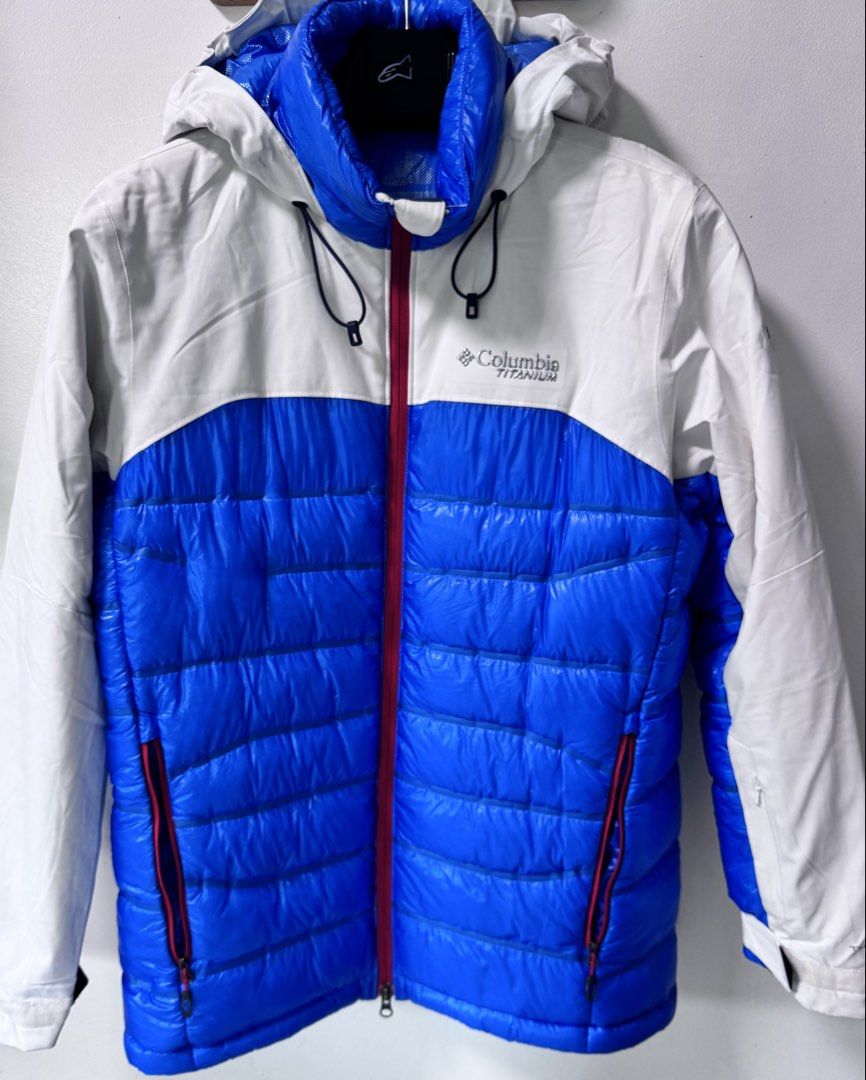 Columbia Titanium TurboDown Jacket (Category: Coats, Jackets and Outerwear) located in La Trinidad. Submitted by toronnie22 (Listing ID 1468347803, Image 1). Description: Columbia titanium puffer jacket (turbo down) In very good condition NO ISSUE NO ISSUE SIZE ON TAG: Medium men’s COLOR : blue white COLOR RATE :10/10 DIMENSIONS IN INCHES : w21 L27 2800 plus shipping fee Baguio location Open for video call for legitimacy purposes Ship via j&t - A