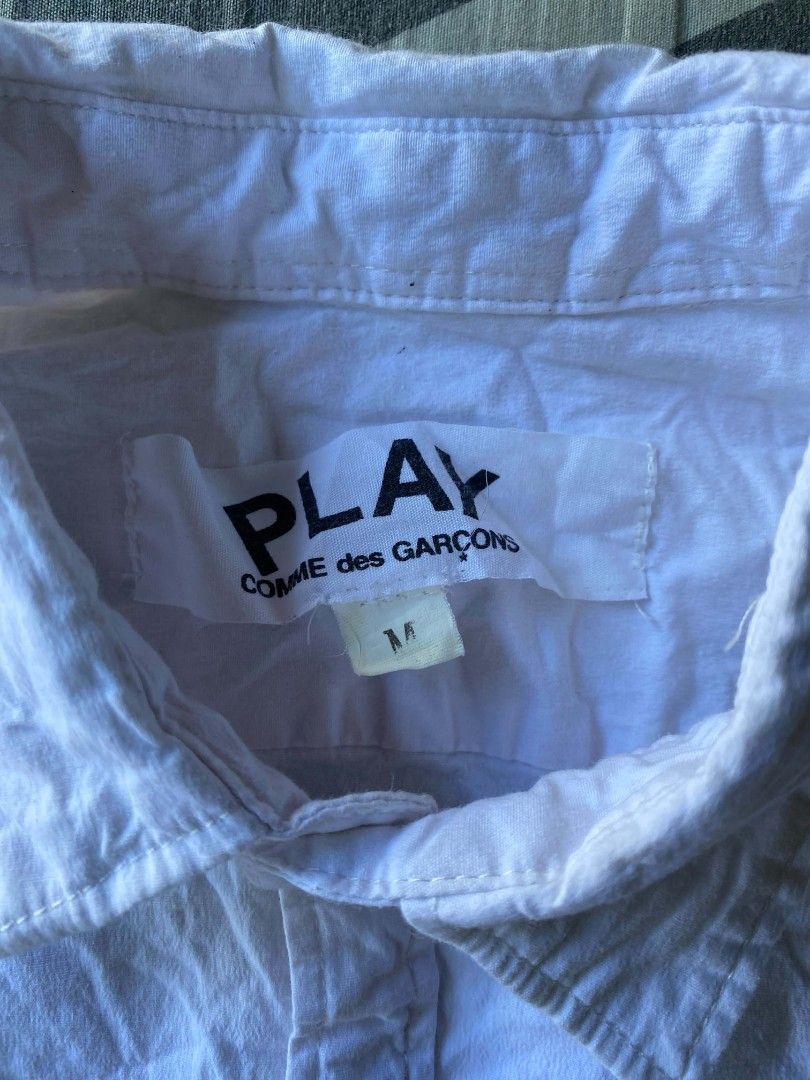 Comme des garcons long sleeve (Category: Longsleeves) located in Manila. Submitted by raymondrob54698 (Listing ID 1468313838, Image 3). Description: size medium 17x23.