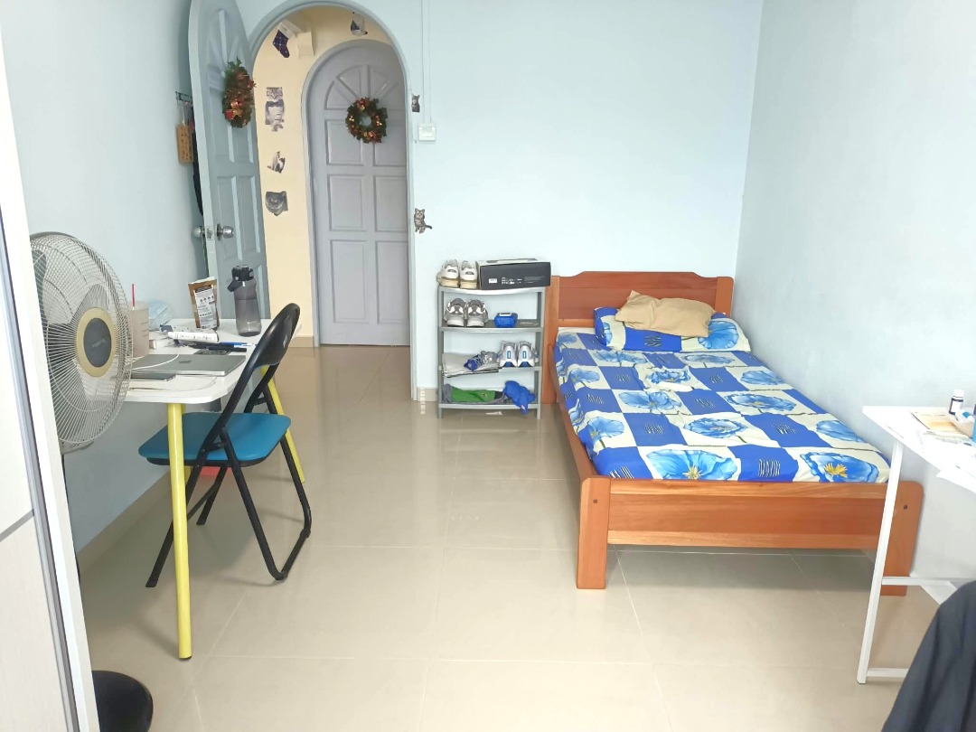 (Category: ) located in . Submitted by your_rental_specialist (Listing ID 1468303934, Image 1). Description: .