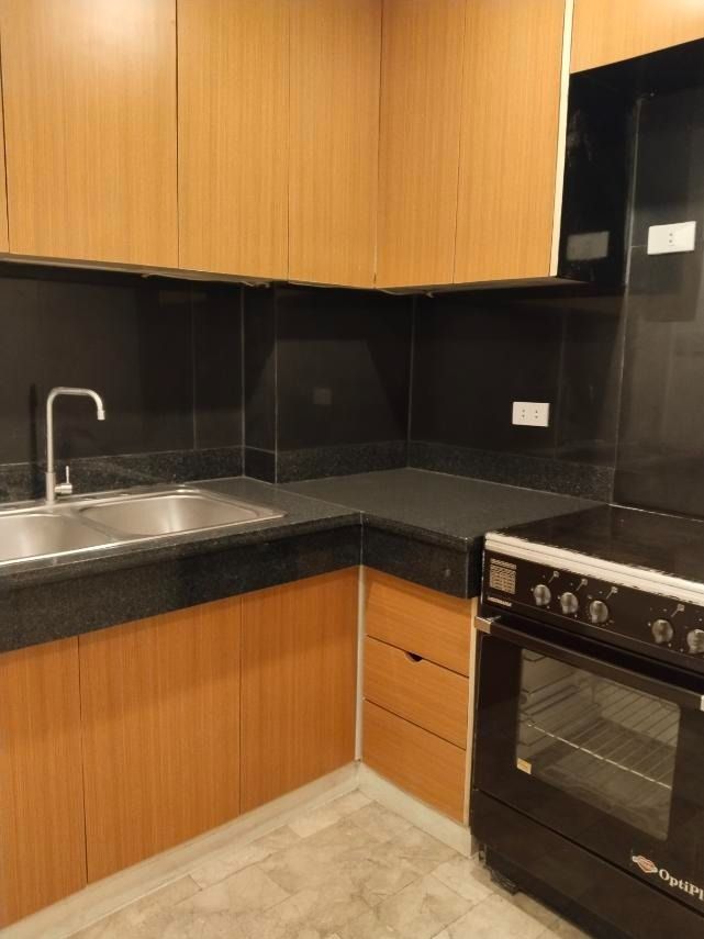 Condomium Units for Rent (Category: Apartments & Condos) located in Makati City. Submitted by luzethmg (Listing ID 1468327384, Image 2). Description: - 68.20 sqm. - 1 parking slot - 1 bedroom - 1 maids room - TV, Sofa, Ref, Range, Shower Heater, Dining Set - Near Tektite Tower .