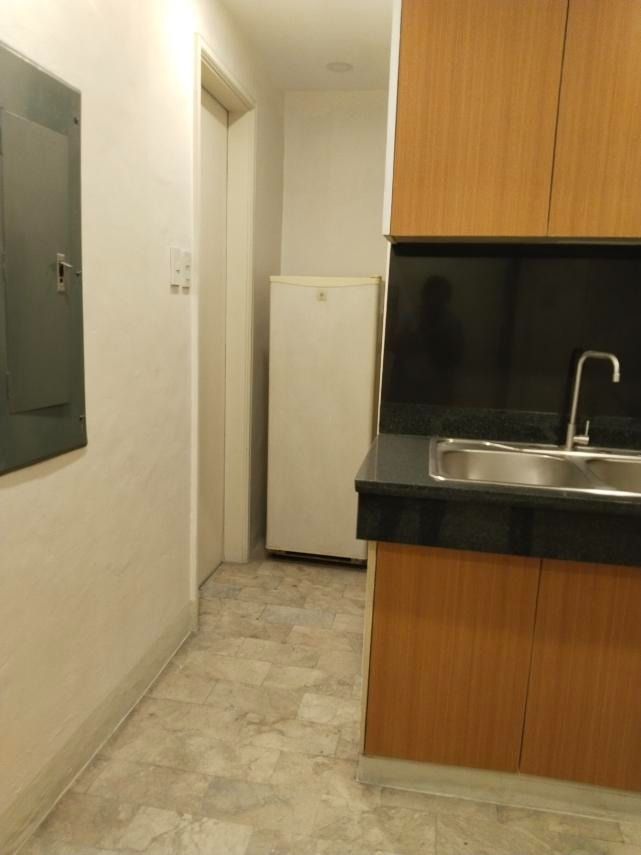 Condomium Units for Rent (Category: Apartments & Condos) located in Makati City. Submitted by luzethmg (Listing ID 1468327384, Image 1). Description: - 68.20 sqm. - 1 parking slot - 1 bedroom - 1 maids room - TV, Sofa, Ref, Range, Shower Heater, Dining Set - Near Tektite Tower .