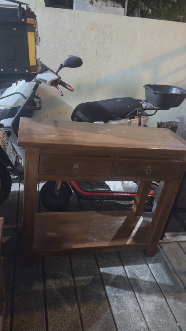 Console table and table (Category: Tables & Sets) located in Manila. Submitted by ivyfv04 (Listing ID 1468346911, Image 1). Description: 1 piece console table 4 pieces small table Take all only Take all 6500 Solid wood , mabibigat.