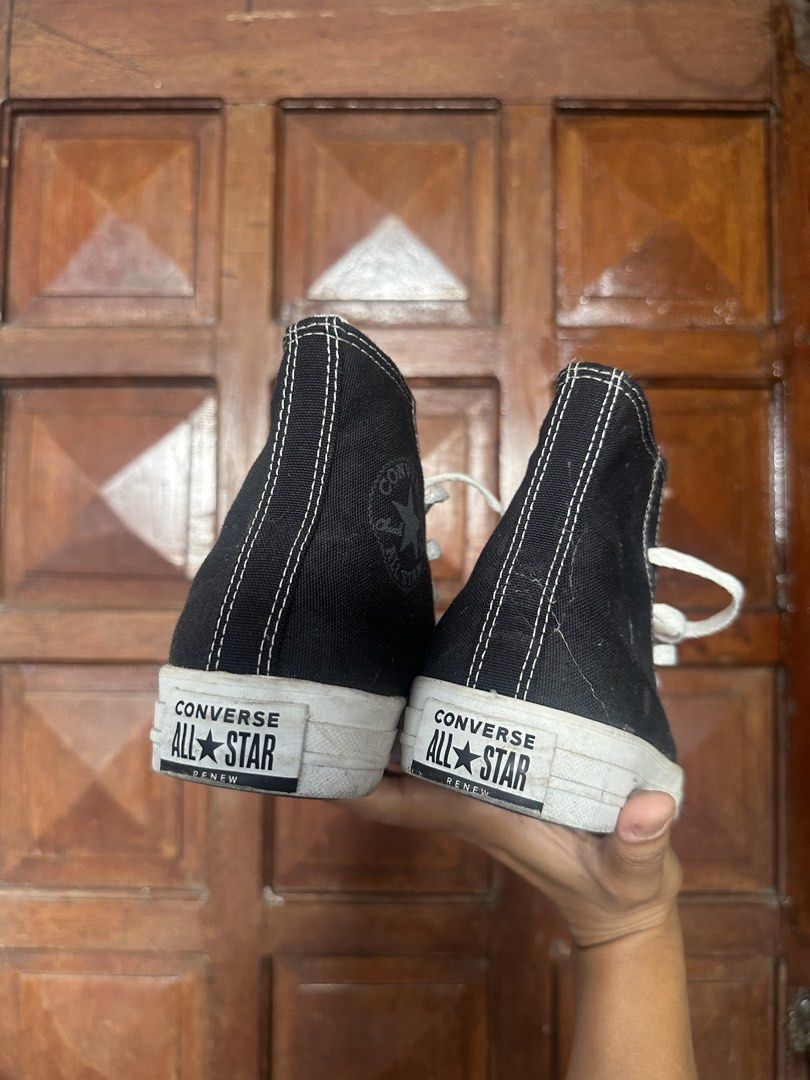 Converse All Star Renew High Top Black (Category: Sneakers) located in Manila. Submitted by felgen (Listing ID 1468319681, Image 3). Description: Used only twice for weightlifting. Madumi lang pero its in a very good condition. small for mee 24.5 cm.